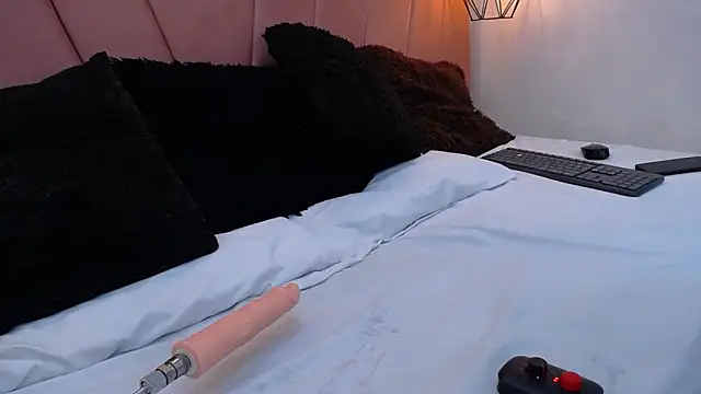 miss m1a online show from 17, 11, 2025