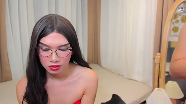 MaxCollins online show from 13, 12, 2025