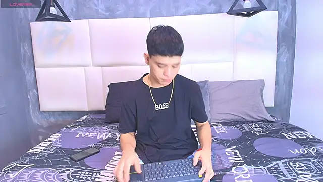 aron twink66 online show from 6, 10, 2025