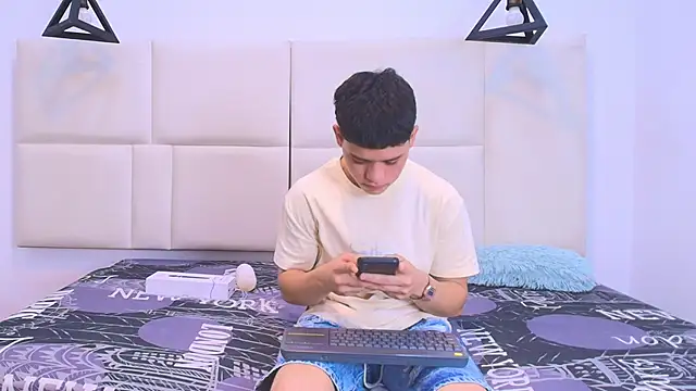 aron twink66 online show from 21, 9, 2025