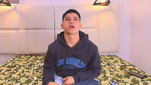 aron twink66 online show from 18, 9, 2025