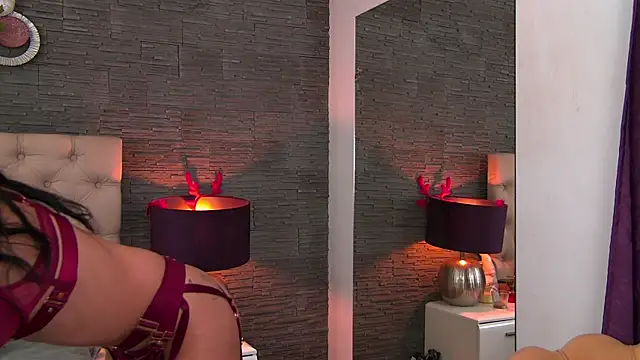 VannyFoxx online show from 15, 4, 2026