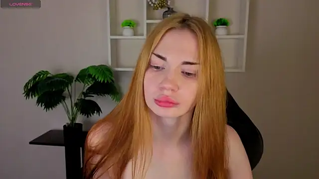 Snapshot of Jennie_Hunter chatting on 7, 5, 2026 Jennie Hunter online show from 7, 5, 2026