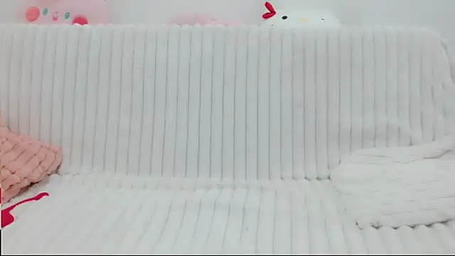 Emmahahaha17 online show from 1, 11, 2025