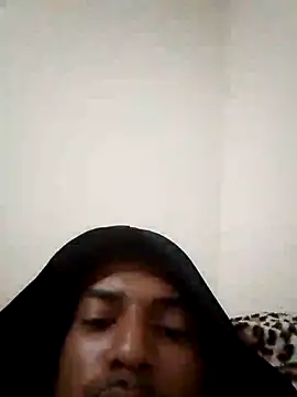 Snapshot of pau_pretro chatting on 19, 10, 2025 pau pretro online show from 19, 10, 2025