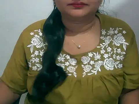 Snapshot of Saniya_K chatting on 17, 11, 2025 Saniya K online show from 17, 11, 2025