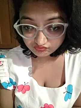 Lovebites0 online show from 3, 10, 2025