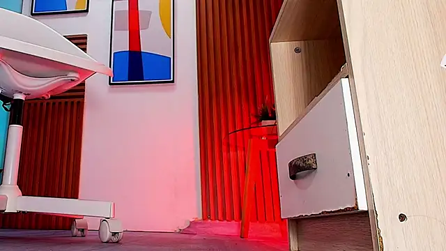 sweet mile online show from 15, 4, 2026