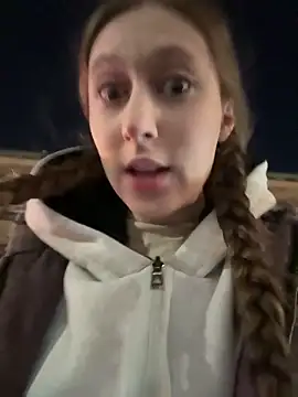 FroggyAnna online show from 11, 3, 2026