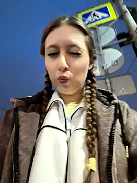 FroggyAnna online show from 3, 11, 2025