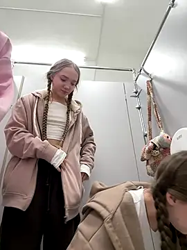 FroggyAnna online show from 15, 12, 2025