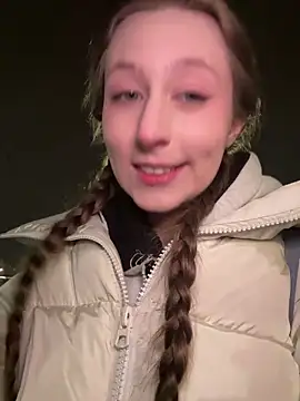 FroggyAnna online show from 3, 12, 2025