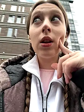 FroggyAnna online show from 5, 11, 2025