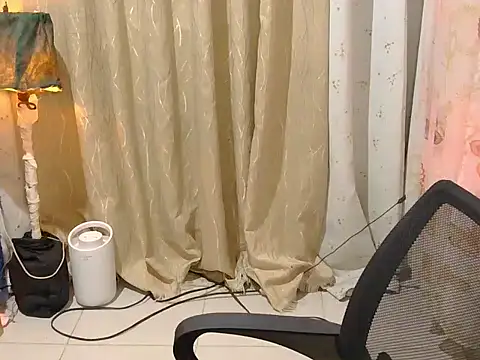 Snapshot of honeyLushess chatting on 10, 11, 2025 honeyLushess online show from 10, 11, 2025