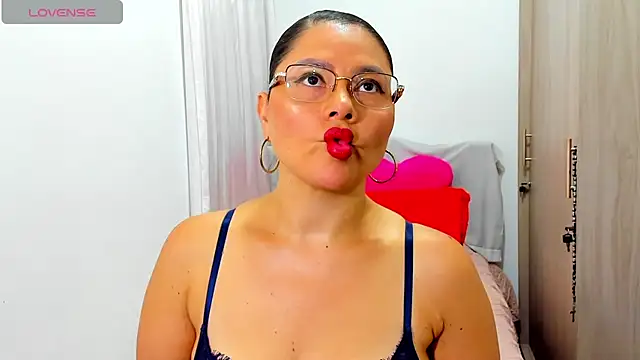 Isbettyche online show from 9, 4, 2026