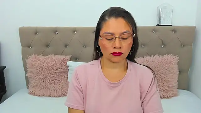 Isbettyche online show from 30, 3, 2026