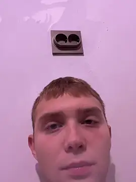 Snapshot of Luka_Belton chatting on 17, 10, 2025 Luka Belton online show from 17, 10, 2025