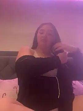 Imogenbabyyy online show from 2, 11, 2025