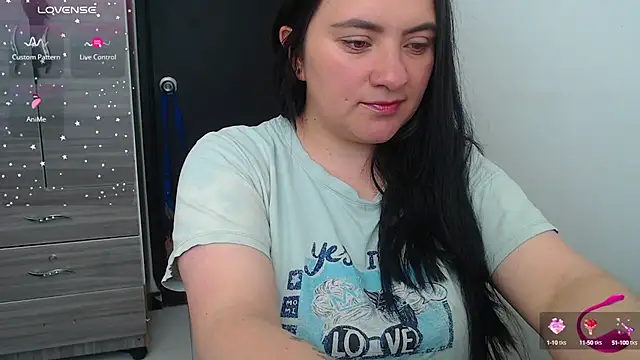 EmilySpicy online show from 5, 10, 2025