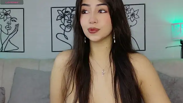 Snapshot of VioletBlacke_ chatting on 7, 5, 2026 VioletBlacke online show from 7, 5, 2026