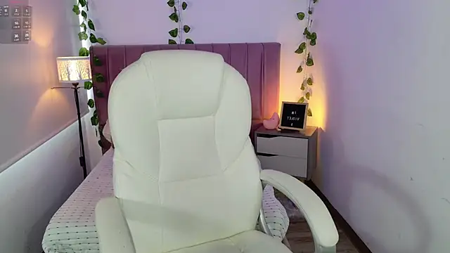 VioletBlacke  online show from 22, 12, 2025