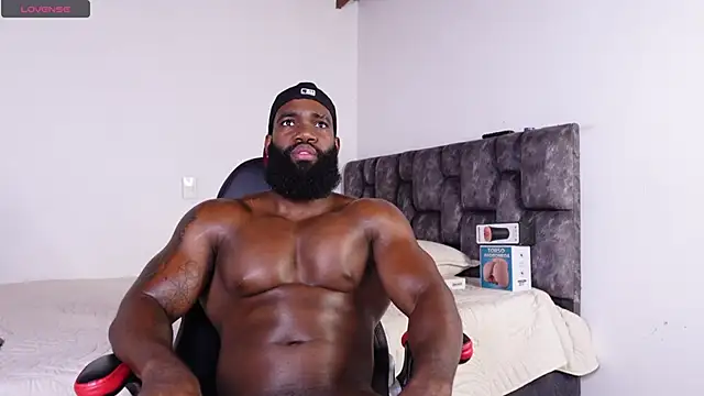 Snapshot of james_musclebbc chatting on 9, 7, 2026 james musclebbc online show from 9, 7, 2026