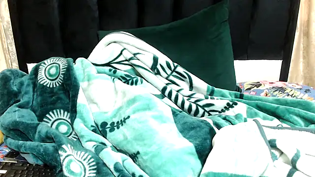 Hotsexyberry21 online show from 3, 11, 2025