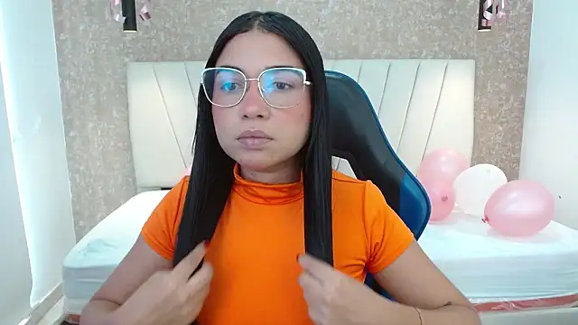 AliceSmiith  online show from 4, 10, 2025