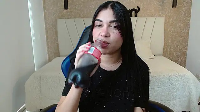 AliceSmiith  online show from 13, 9, 2025