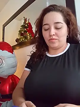 Snapshot of LoanaSantos chatting on 18, 12, 2025 LoanaSantos online show from 18, 12, 2025