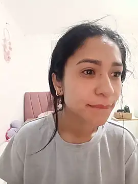 Liahdiaz  online show from 20, 6, 2026