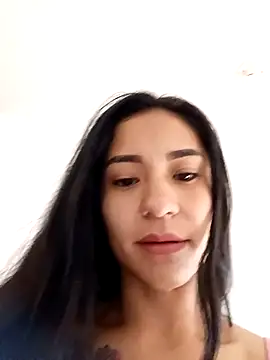 Liahdiaz  online show from 26, 11, 2025