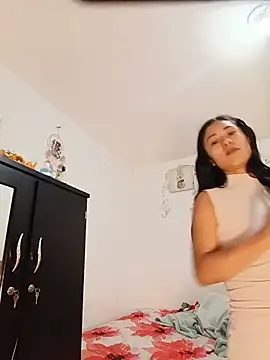 Liahdiaz  online show from 27, 7, 2026