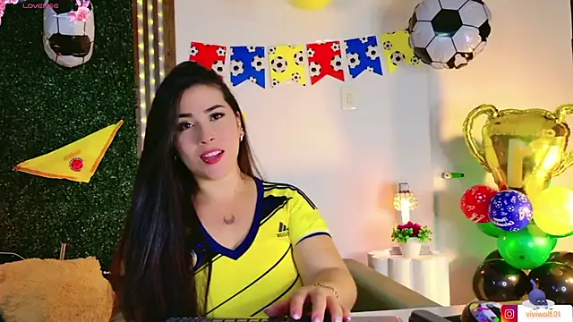 sarawolff online show from 18, 6, 2026