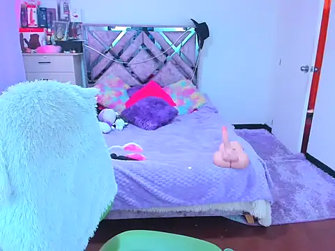 Luna Analya online show from 22, 10, 2025