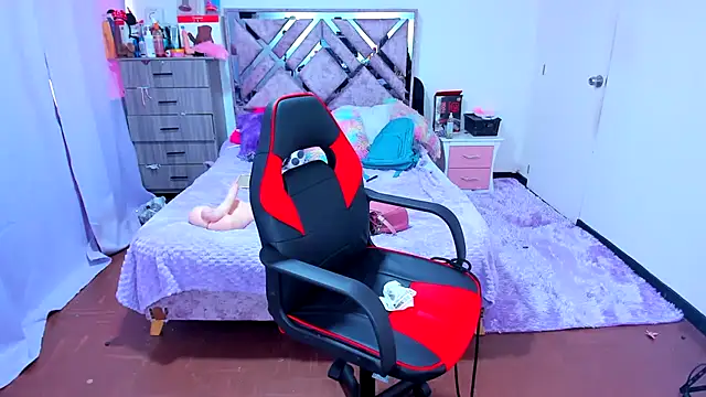 Luna Analya online show from 5, 12, 2025