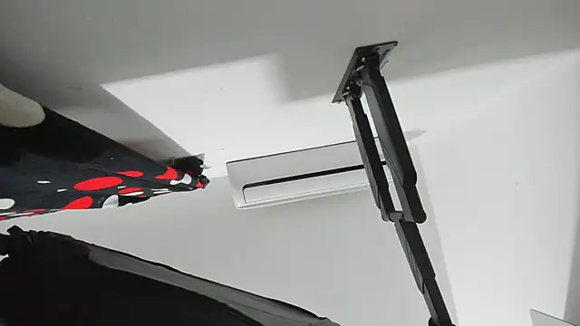 Rihanna hotx online show from 27, 11, 2025