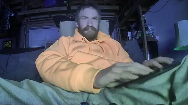 Snapshot of Tiggitytomociti chatting on 6, 2, 2026 Tiggitytomociti online show from 6, 2, 2026