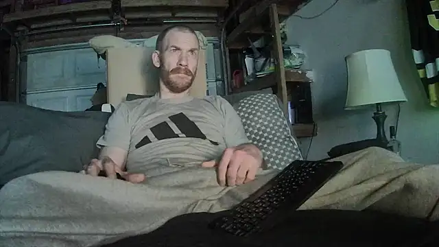 Snapshot of Tiggitytomociti chatting on 15, 2, 2026 Tiggitytomociti online show from 15, 2, 2026