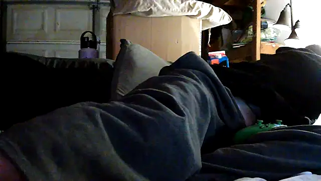 Snapshot of Tiggitytomociti chatting on 2, 3, 2026 Tiggitytomociti online show from 2, 3, 2026