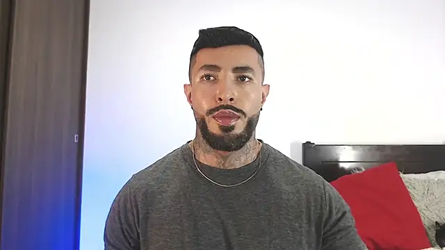 andrea de lucaa online show from 7, 4, 2026