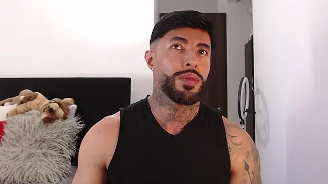 Snapshot of andrea_de_lucaa chatting on 3, 6, 2026 andrea de lucaa online show from 3, 6, 2026