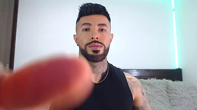 andrea de lucaa online show from 8, 2, 2026