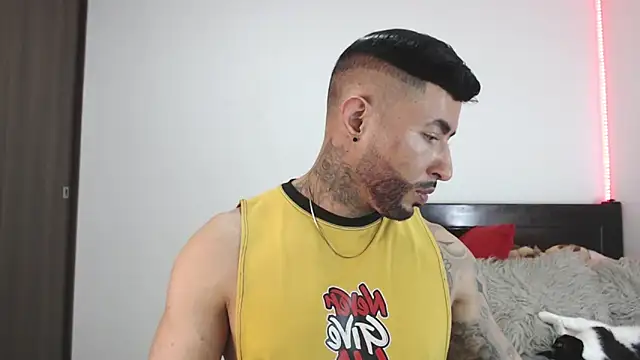 andrea de lucaa online show from 9, 3, 2026