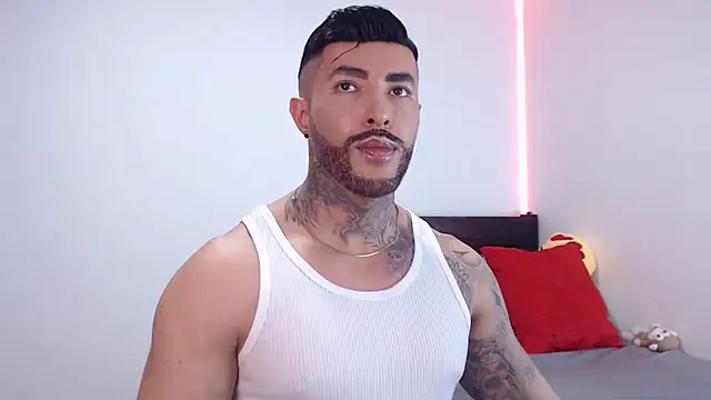 andrea de lucaa online show from 23, 11, 2025