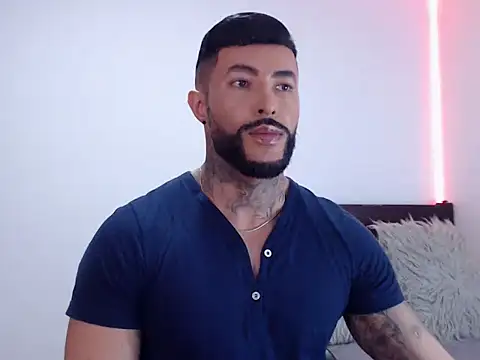 andrea de lucaa online show from 26, 10, 2025