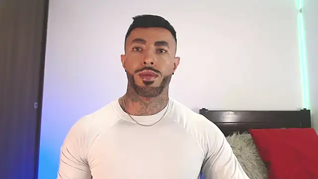 andrea de lucaa online show from 23, 4, 2026