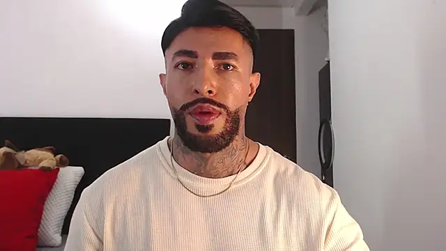 Snapshot of andrea_de_lucaa chatting on 1, 6, 2026 andrea de lucaa online show from 1, 6, 2026