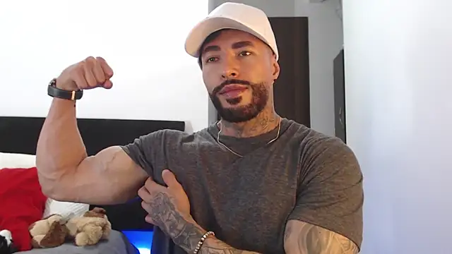 Snapshot of andrea_de_lucaa chatting on 28, 5, 2026 andrea de lucaa online show from 28, 5, 2026