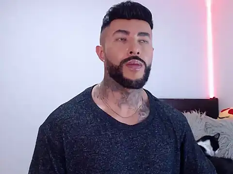 andrea de lucaa online show from 18, 10, 2025